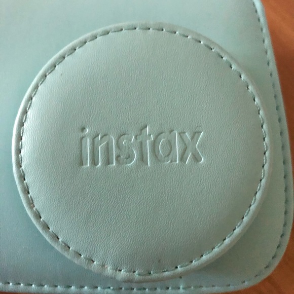 Ice Blue Polaroid Camera Case - Picture 2 of 4